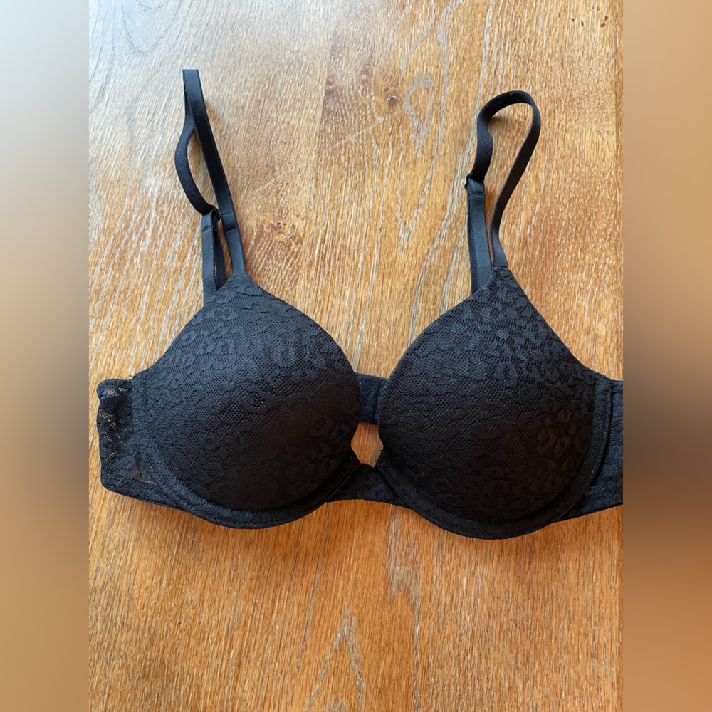 Victoria’s Secret PINK black cheetah bra 32B NWOT